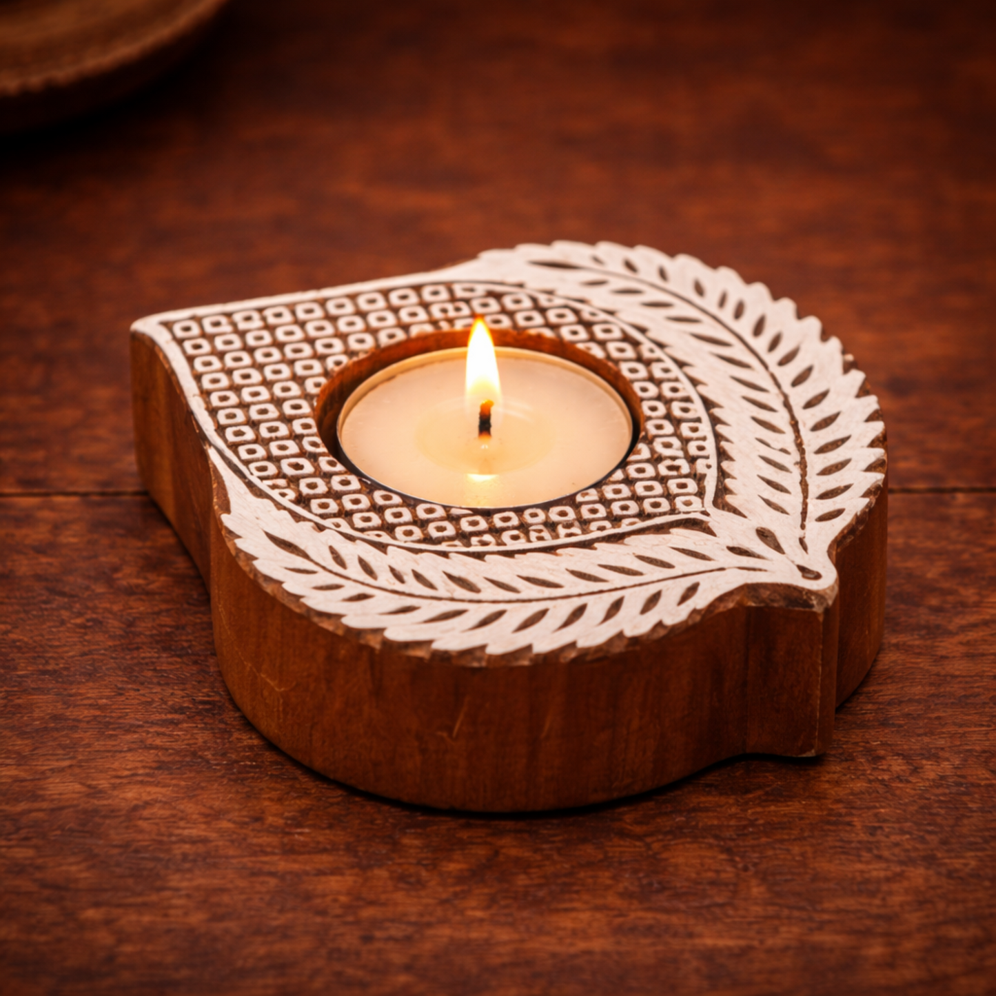 Leaf Design Wooden Tea Light Candle Holder