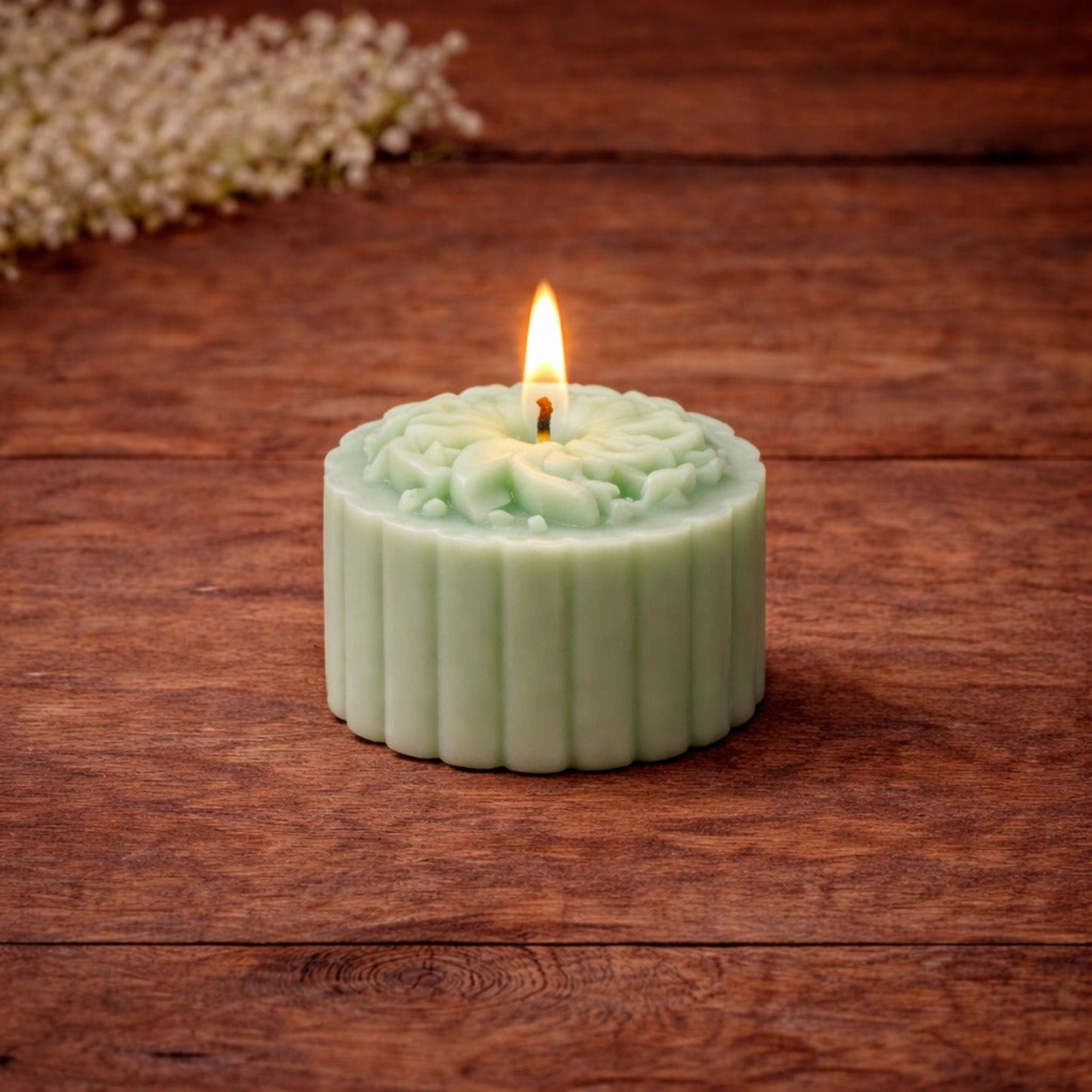 Cylindrical Pillar Candle – Leaf Design